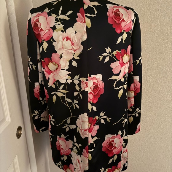 Floral Women's Blazer - Picture 5 of 9